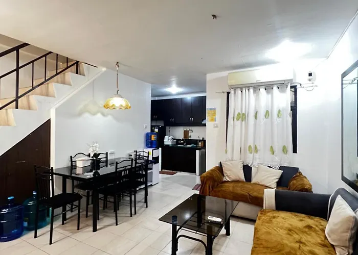 Cozy 3br Family With Shared Pool Access *